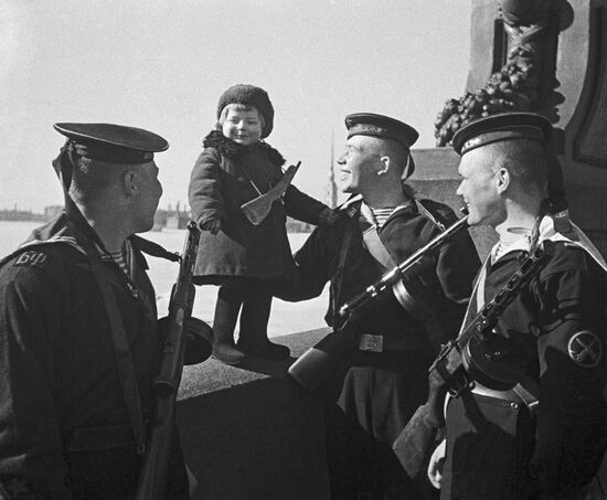 WWII SAILORS BALTIC FLEET KID