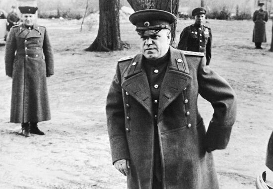WWII ZHUKOV OFFENSIVE BERLIN