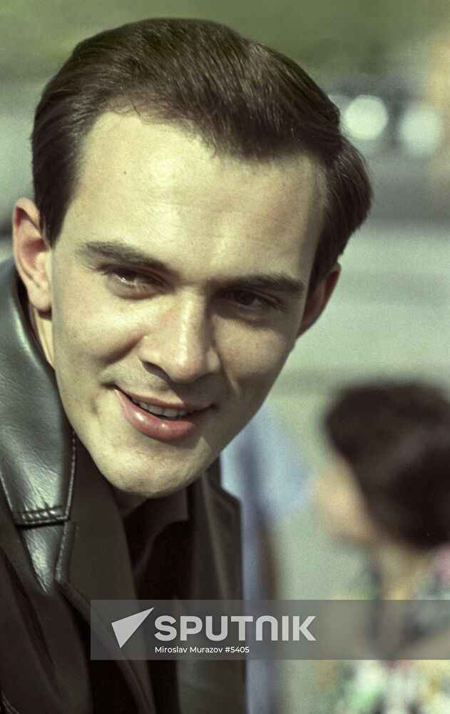 MAGOMAYEV SINGER