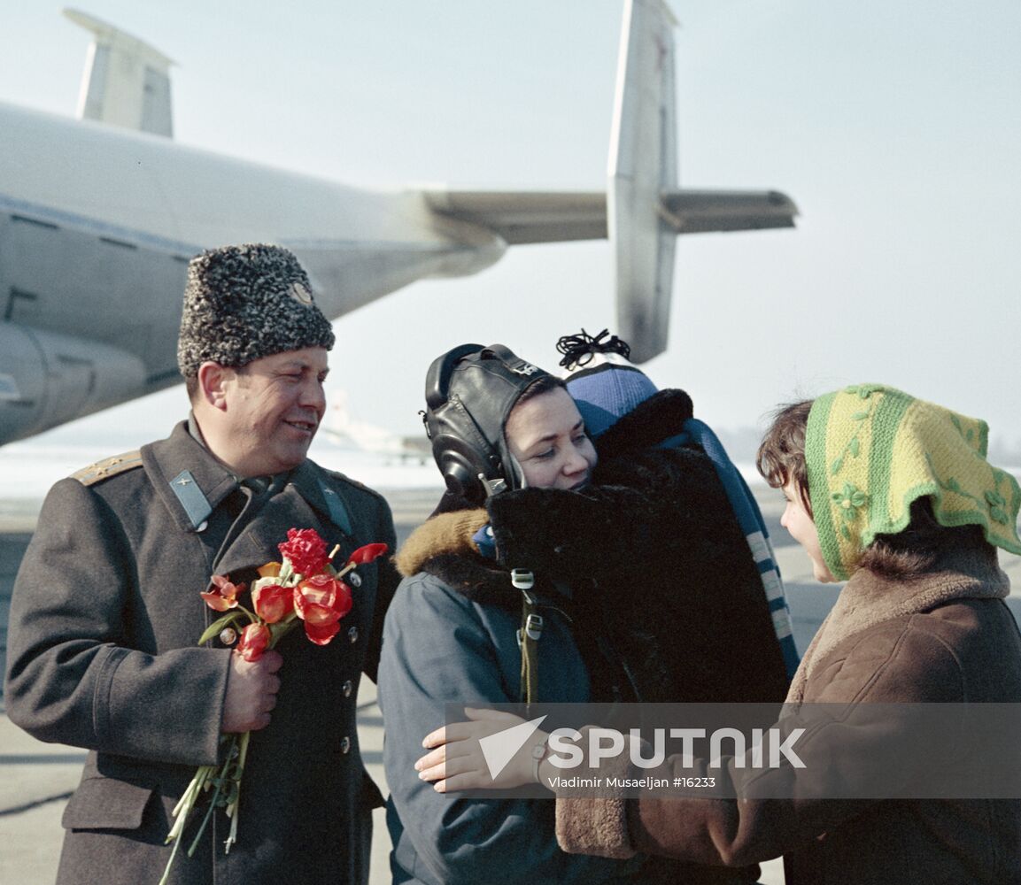 Family of test pilot Marina Popovich