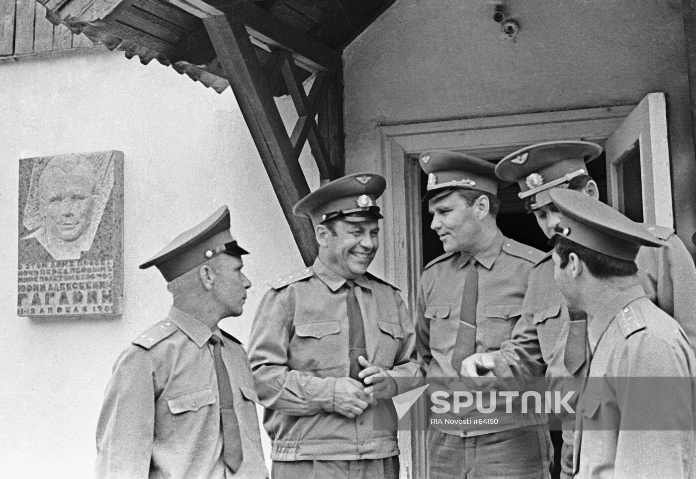 Pilots-Cosmonauts Yury Artyukhin, Pavel Popovich, Vladimir Shatalov and Georgy Beregovoi near Yury Gagarin's house