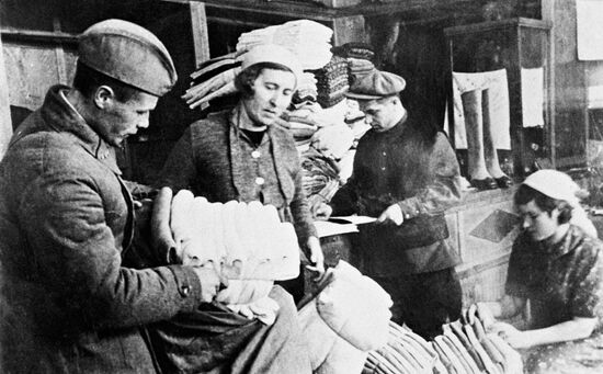 Warm clothes to be delivered to the front for the soldiers