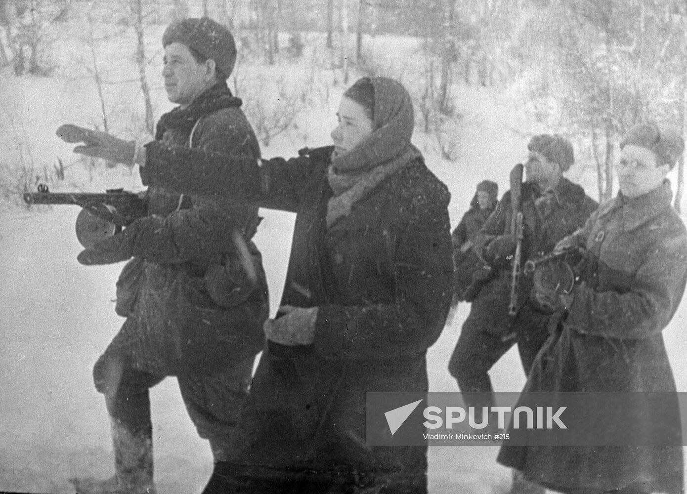 WWII SCOUT SUBMACHINE-GUNNER SOLDIER