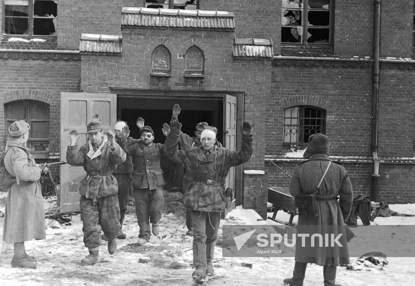 WWII CAPTIVE NAZIS