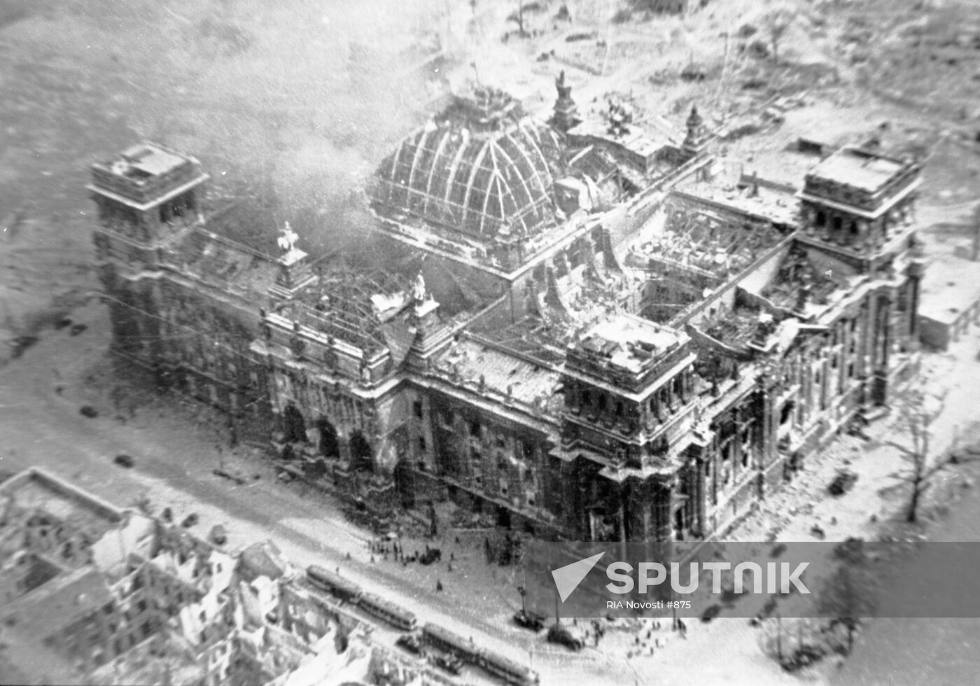DESTROYED REICHSTAG BERLIN
