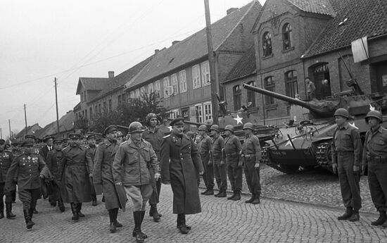 WWII MEETING ELBE
