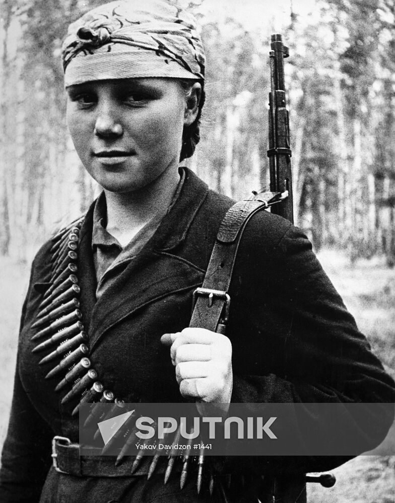 WWII GUERRILLA RIFLE CARTRIDGES