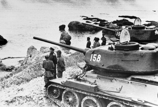 TANKS PACIFIC OCEAN