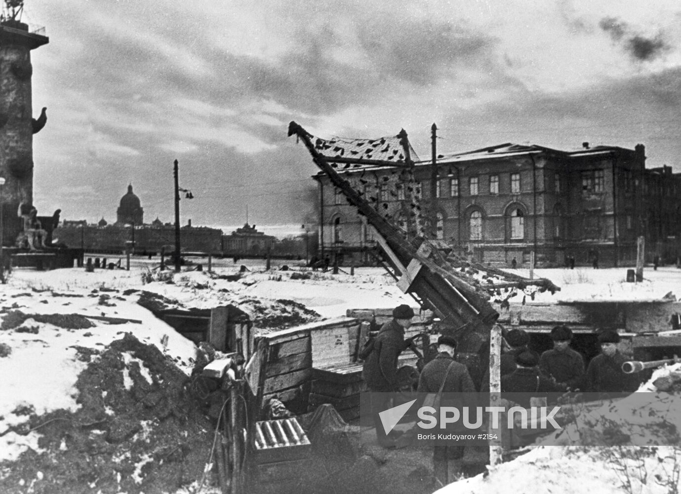 WWII ANTIAIRCRAFT GUN LENINGRAD SIEGE DEFENSE