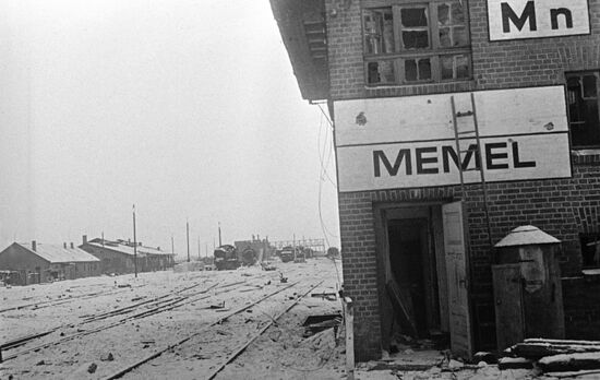WWII RAILWAY STATION MEMEL