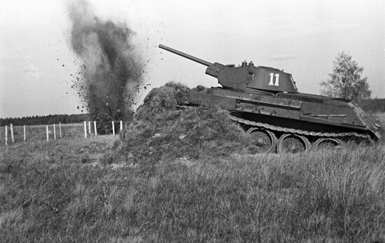 WWII TANK FIRE EXPLOSION