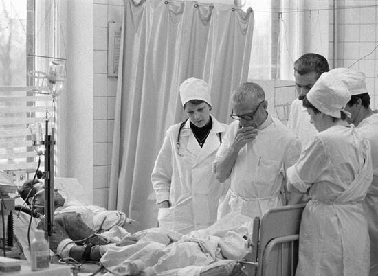 HEART SURGEON NIKOLAI AMOSOV