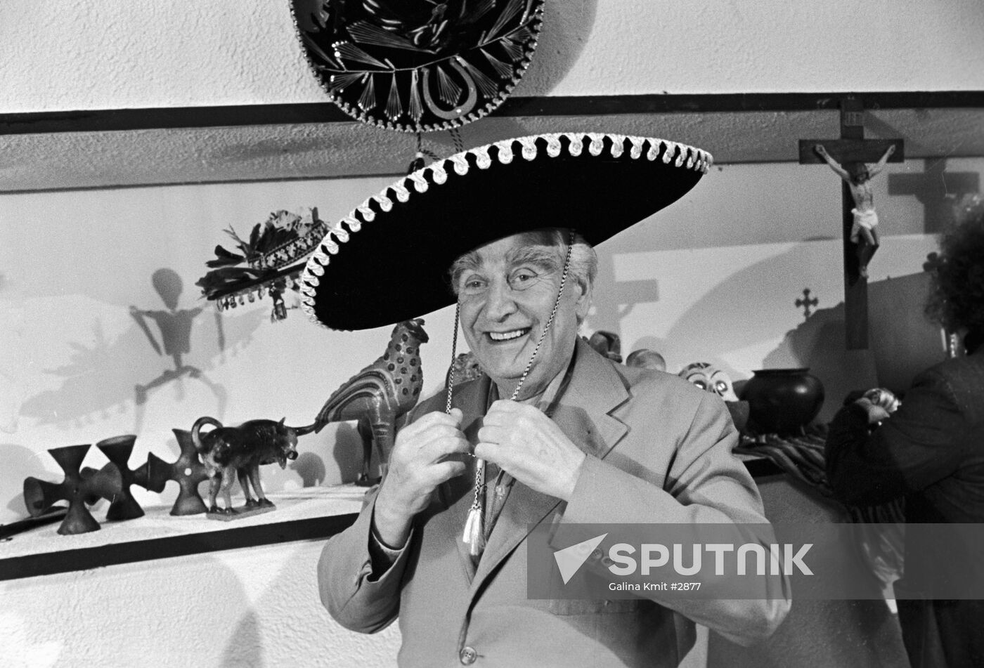 GRIGORY ALEXANDROV LONG LIVE MEXICO