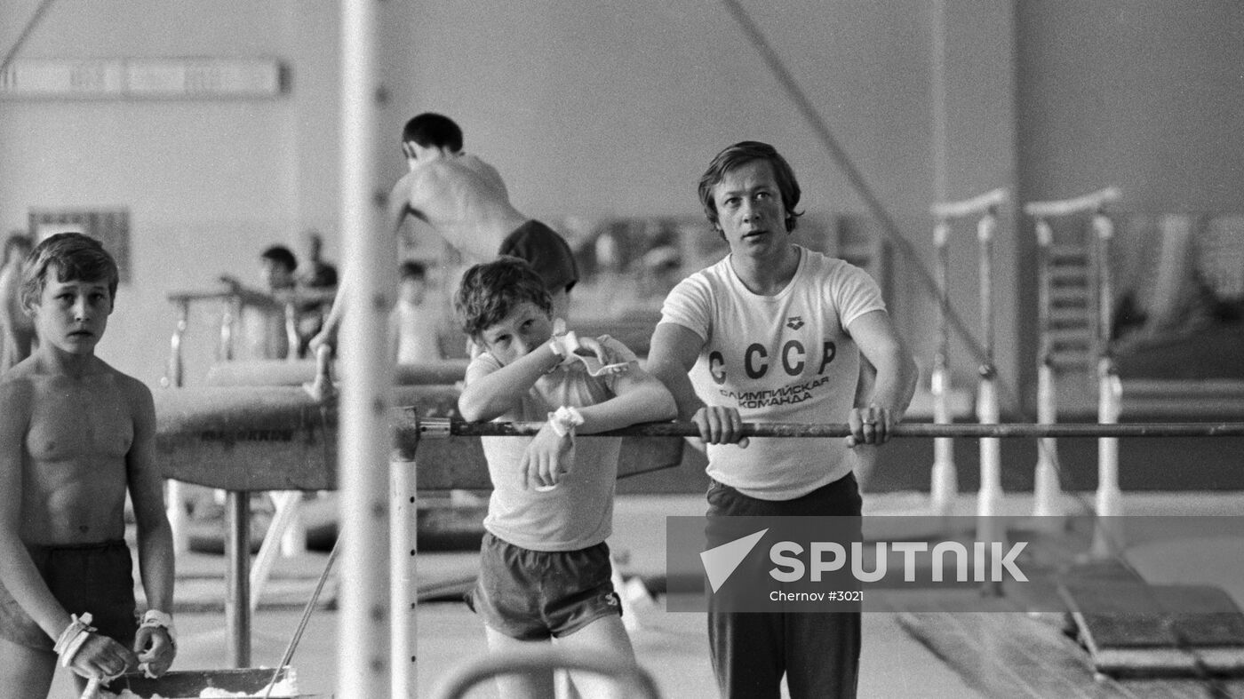 ANDRIANOV ARTISTIC GYMNASTICS
