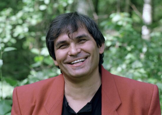 BARI ALIBASOV