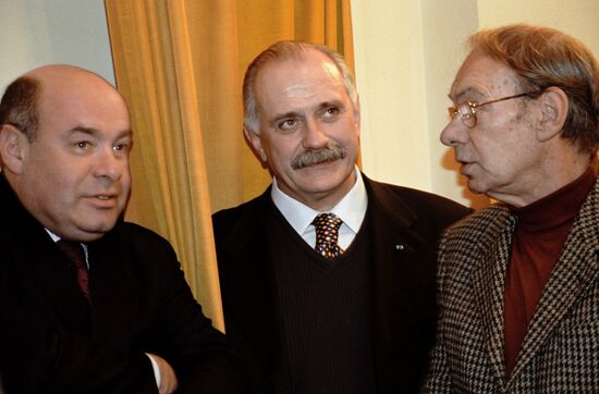 MIKAHIL SHVYDKOI NIKITA MIKHALKOV ALEXEI BATALOV