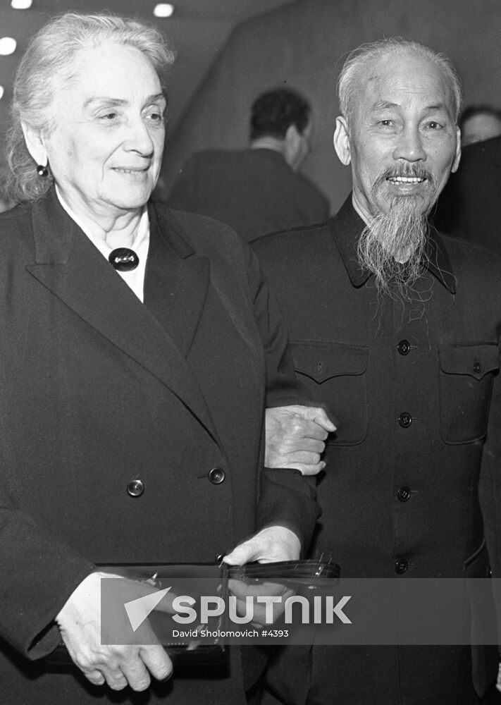 Ibarruri and Ho Chi Minh during the 22nd CPSU Congress