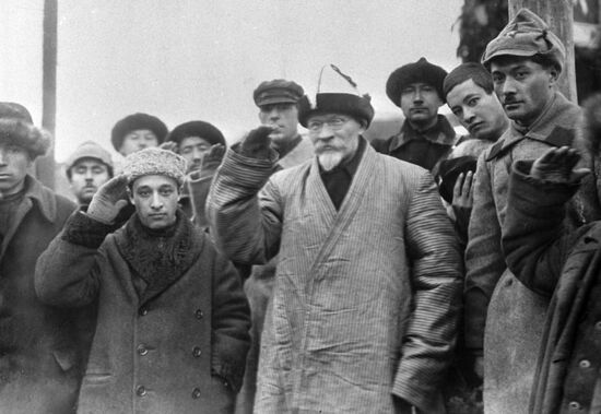 KALININ DELEGATES 