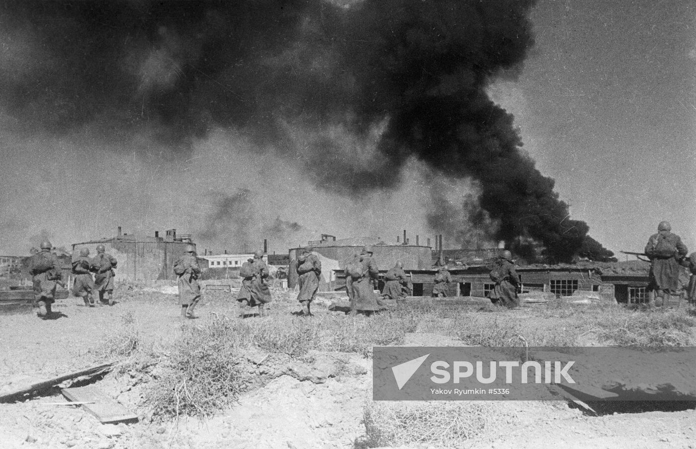 WWII BATTLE PLANT STALINGRAD