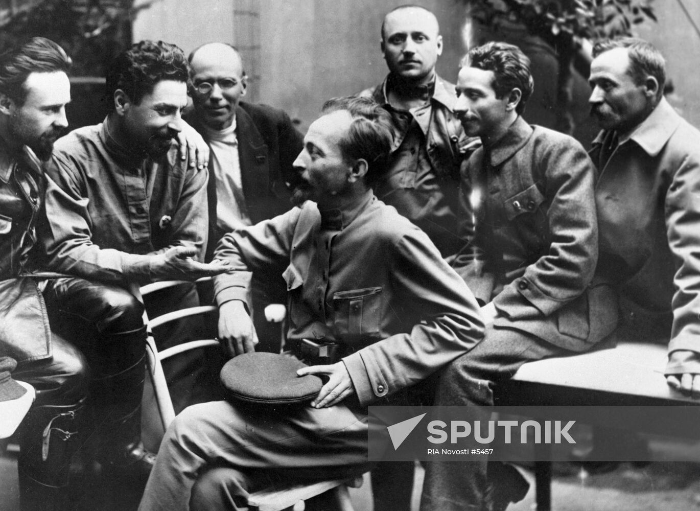 DZERZHINSKY WORKERS ALL-RUSSIAN EXTRAORDINARY COMMISSION MEMBER