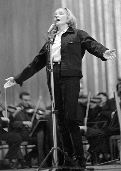 Marlene Dietrich in Moscow