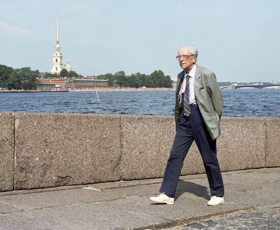 PROFESSOR LIKHACHEV WALK