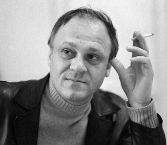 FILM DIRECTOR ACTOR MENSHOV