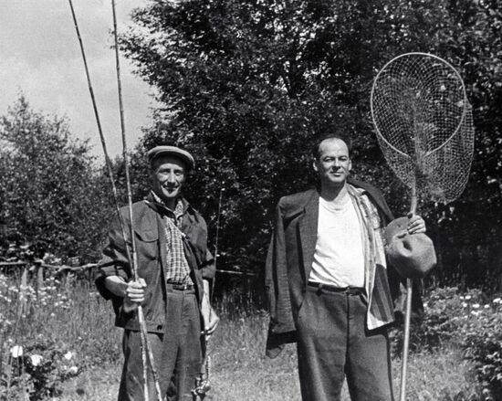 MRAVINSKY CHERKASOV FISHING
