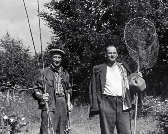 MRAVINSKY CHERKASOV FISHING