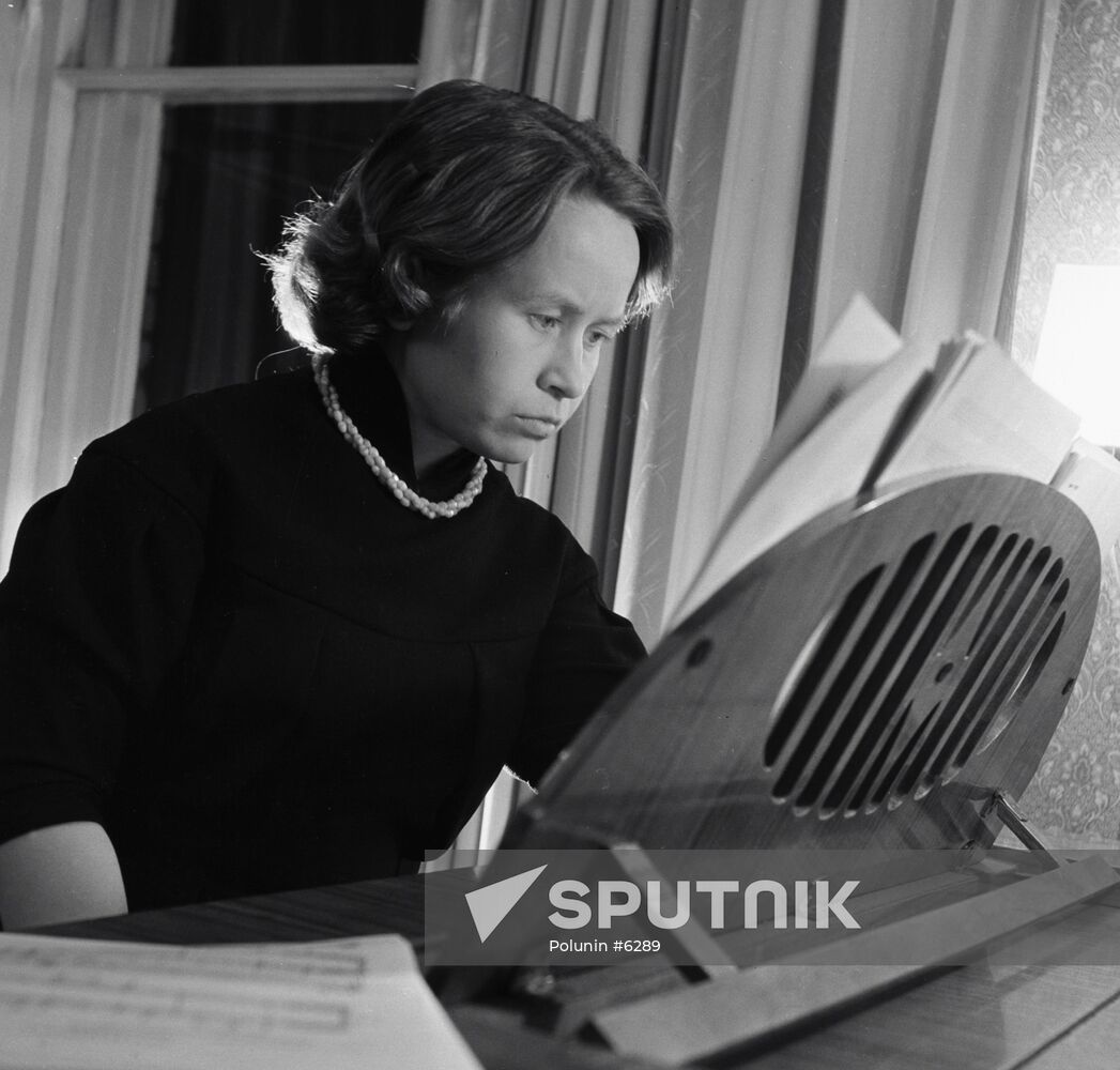 ALEXANDRA PAKHMUTOVA