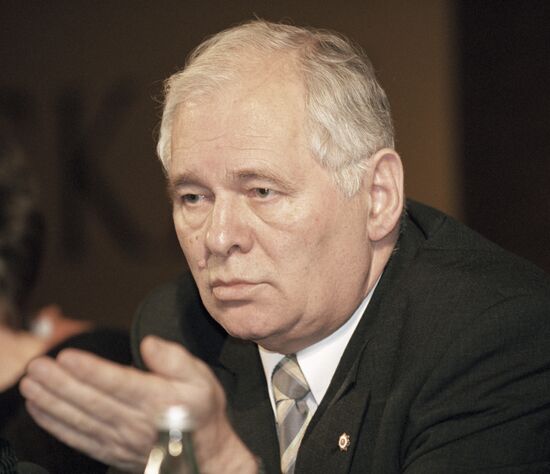 LEONID ROSHAL