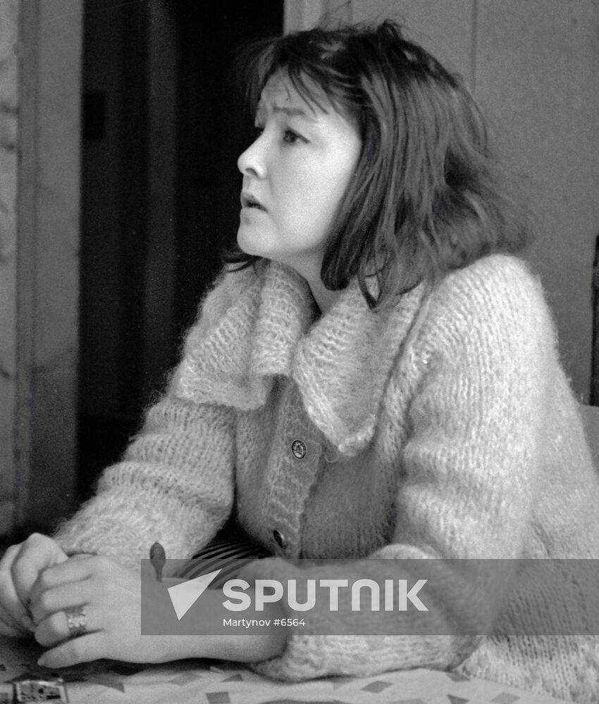 AKHMADULINA 