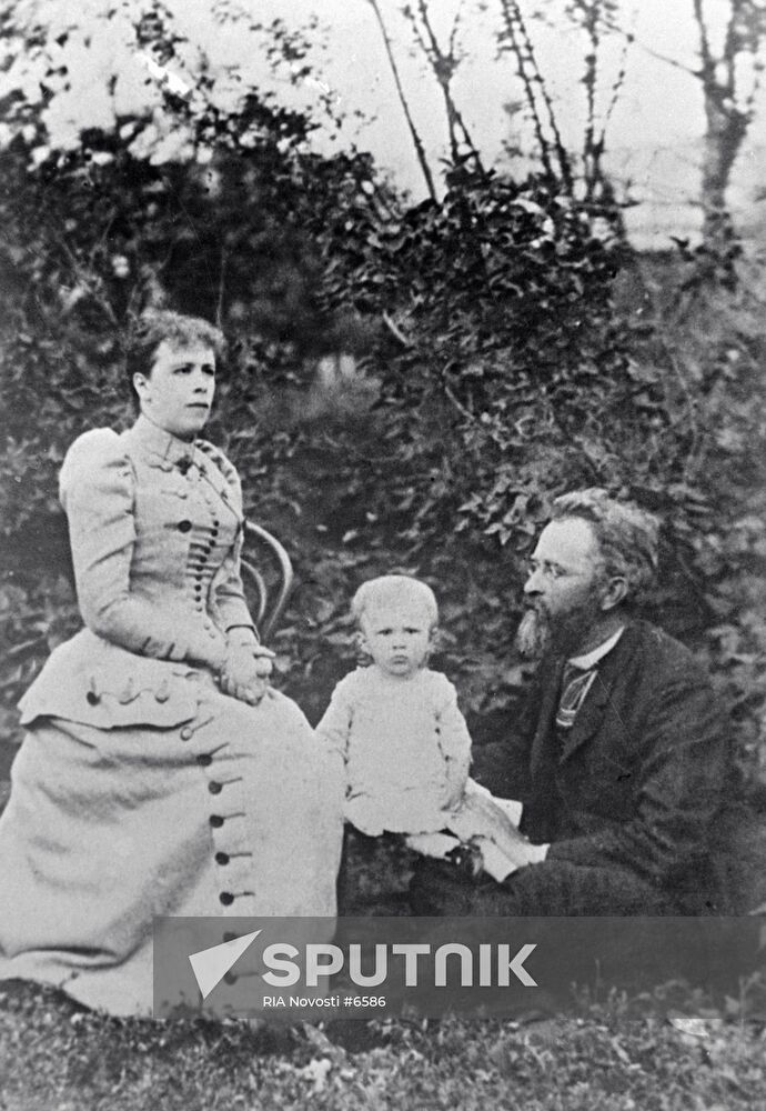 PROKOFIEV CHILDHOOD PARENTS