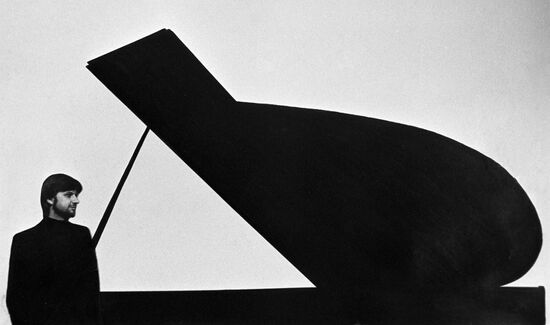 RYBNIKOV PIANO