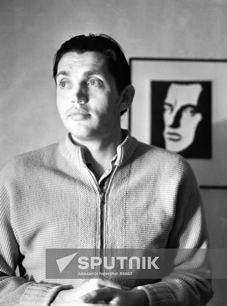 ROBERT ROZHDESTVENSKY