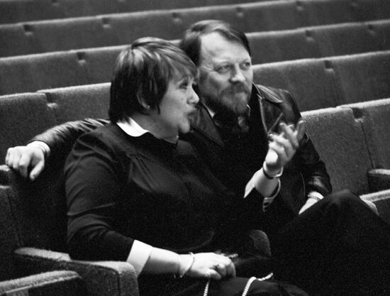 MIKHAIL ROSHCHIN GALINA VOLCHEK REHEARSAL