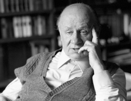 VIKTOR ROZOV