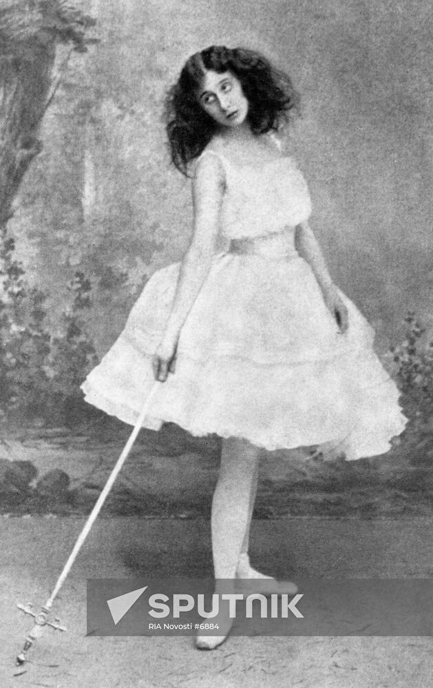 ANNA PAVLOVA