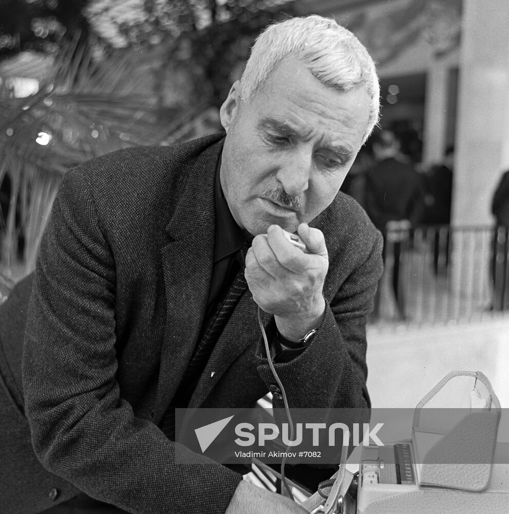 SIMONOV WRITER 