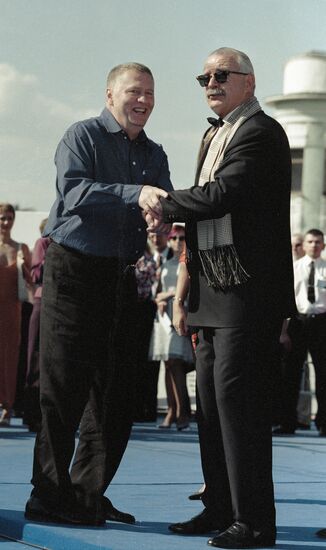 MIKHALKOV ZHIRINOVSKY FESTIVAL CLOSING CEREMONY