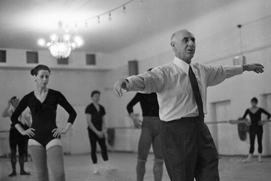 PLISETSKAYA MESSERER REHEARSAL