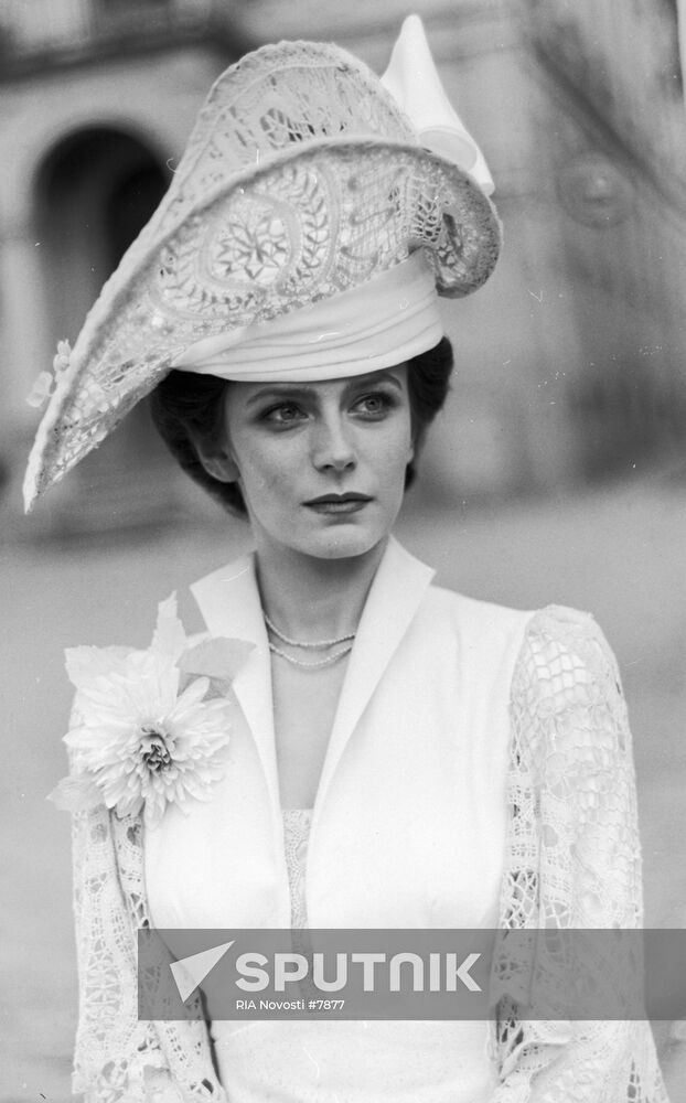 SAFONOVA FILM ACTRESS