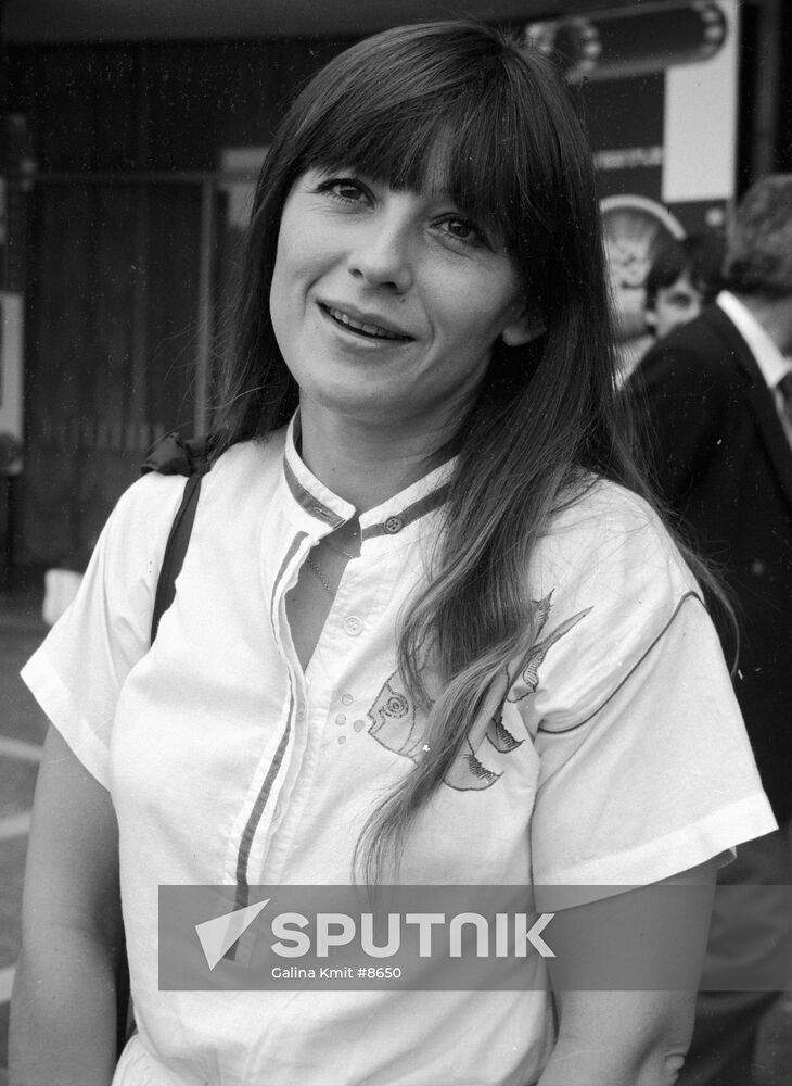 NATALIA VARLEY