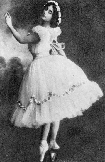 PAVLOVA "CHOPINIANA"