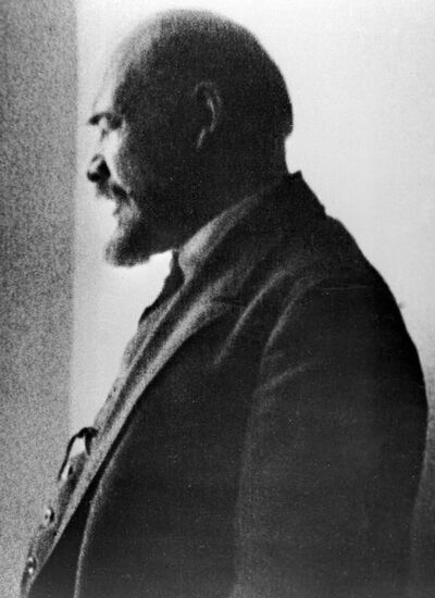 LENIN AYRE CONVERSATION