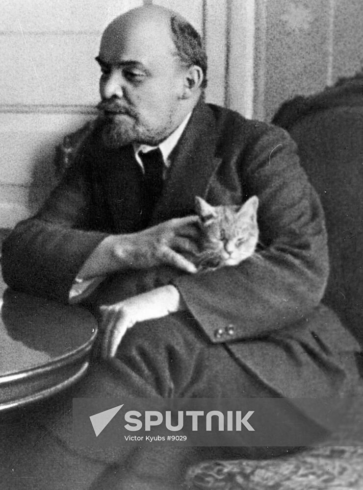 LENIN AYRE CONVERSATION