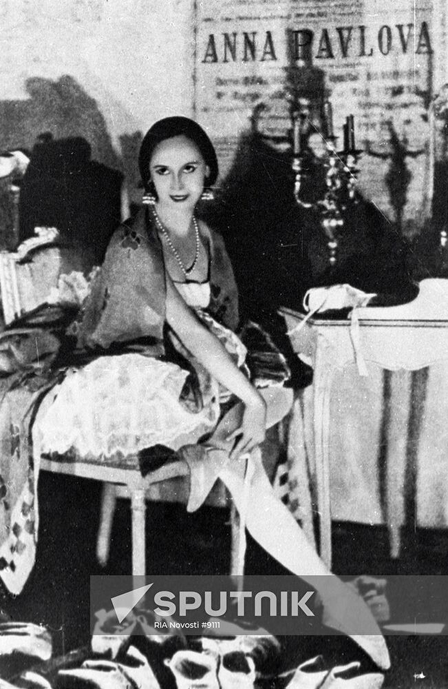 ANNA PAVLOVA GUEST TOUR LONDON