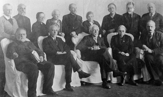 BOLSHEVIKS 