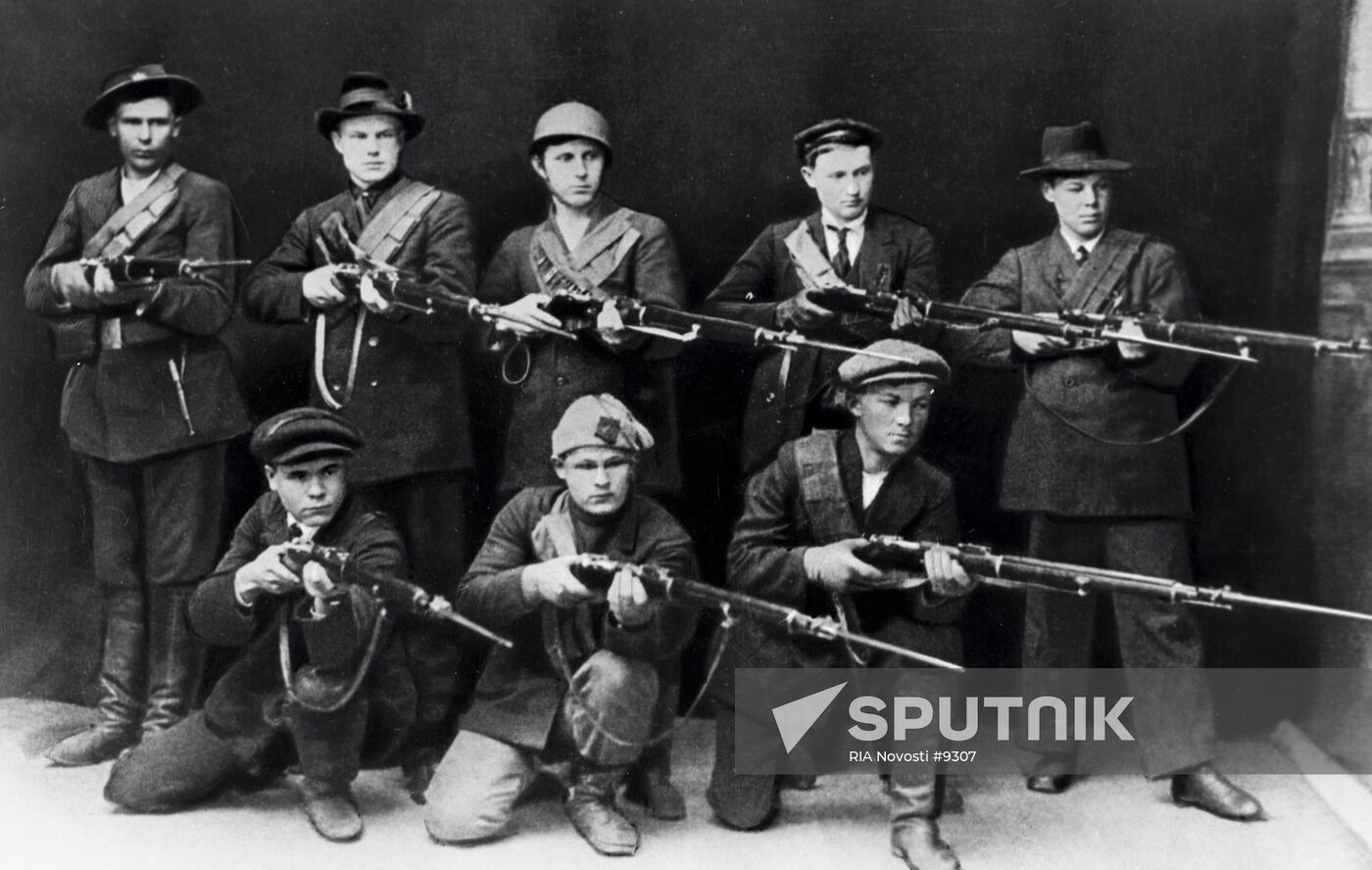 FINNISH RED GUARDS
