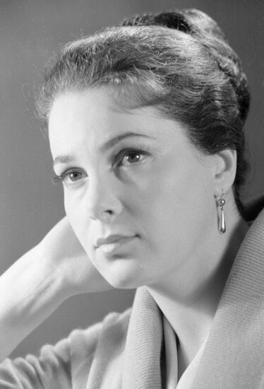 BYSTRITSKAYA ACTRESS 